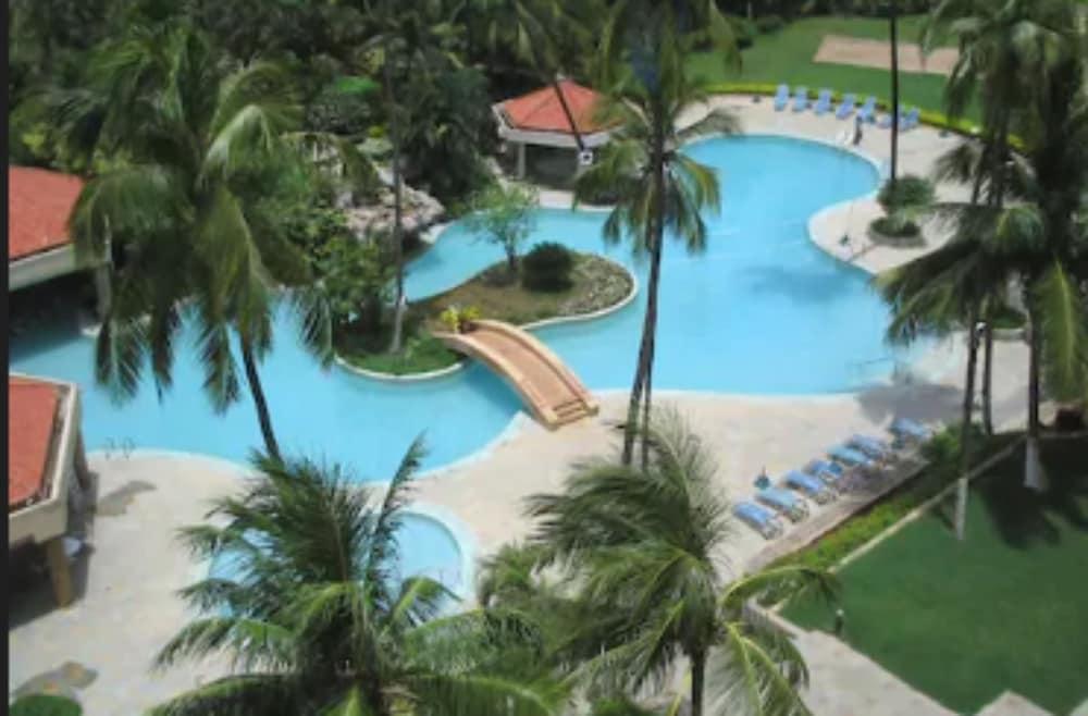 The Retreat Hotel & Convention Centre Mumbai Exteriör bild